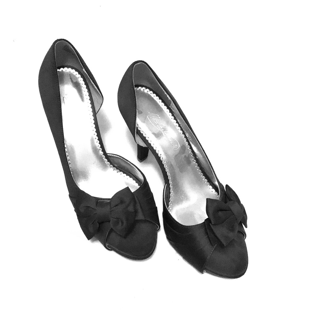 Satin peep-toe, 4 inch platform heels